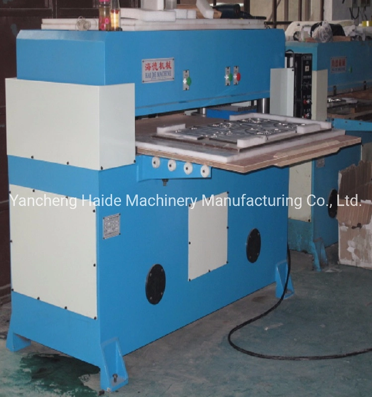 Four Column Hydralic Latex Cutting Machine