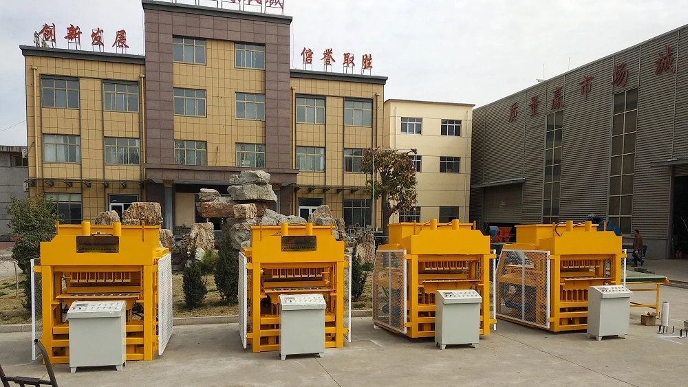 Mini Hydraulic Press Clay Brick Making Machine in Brazil