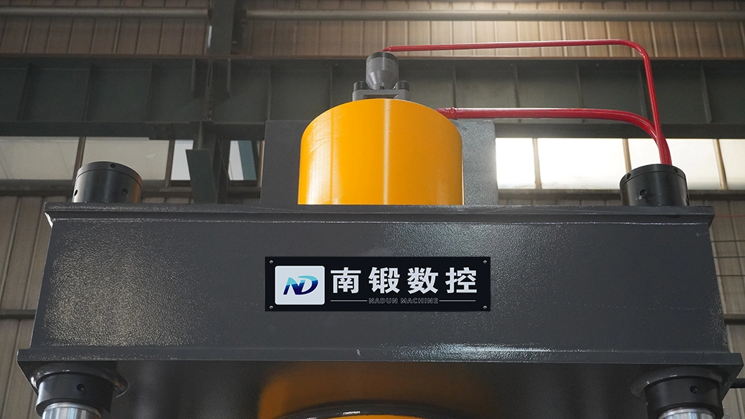 Directly Supplied by The Manufacturer, 300-Ton Three-Beam Four-Column Hydraulic Press for Mechanical Maintenance, Used for Straightening Round Shafts