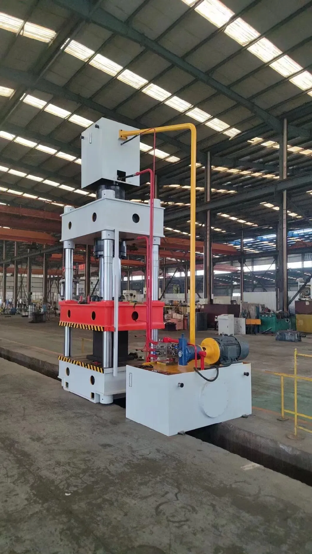 Automatic 100 Ton/200 Ton/300 Ton/500 Ton/800 Ton Four Column Double Action Deep Drawing Hydraulic Press for Metal Forming with CE&SGS