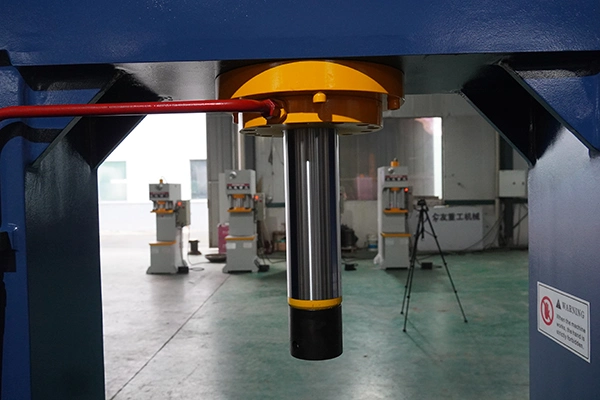 Gantry-Mounted 100 Ton Nadun Hydraulic Press for Versatile Industrial Applications