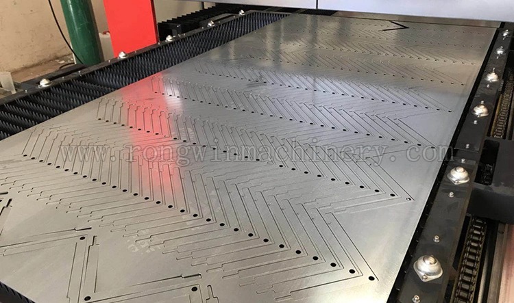 High Quality Iron Aluminum Metal Stainless Steel Cutting 1000W 1500W 2000W CNC Fiber Laser Cutting Machine for Wholesales
