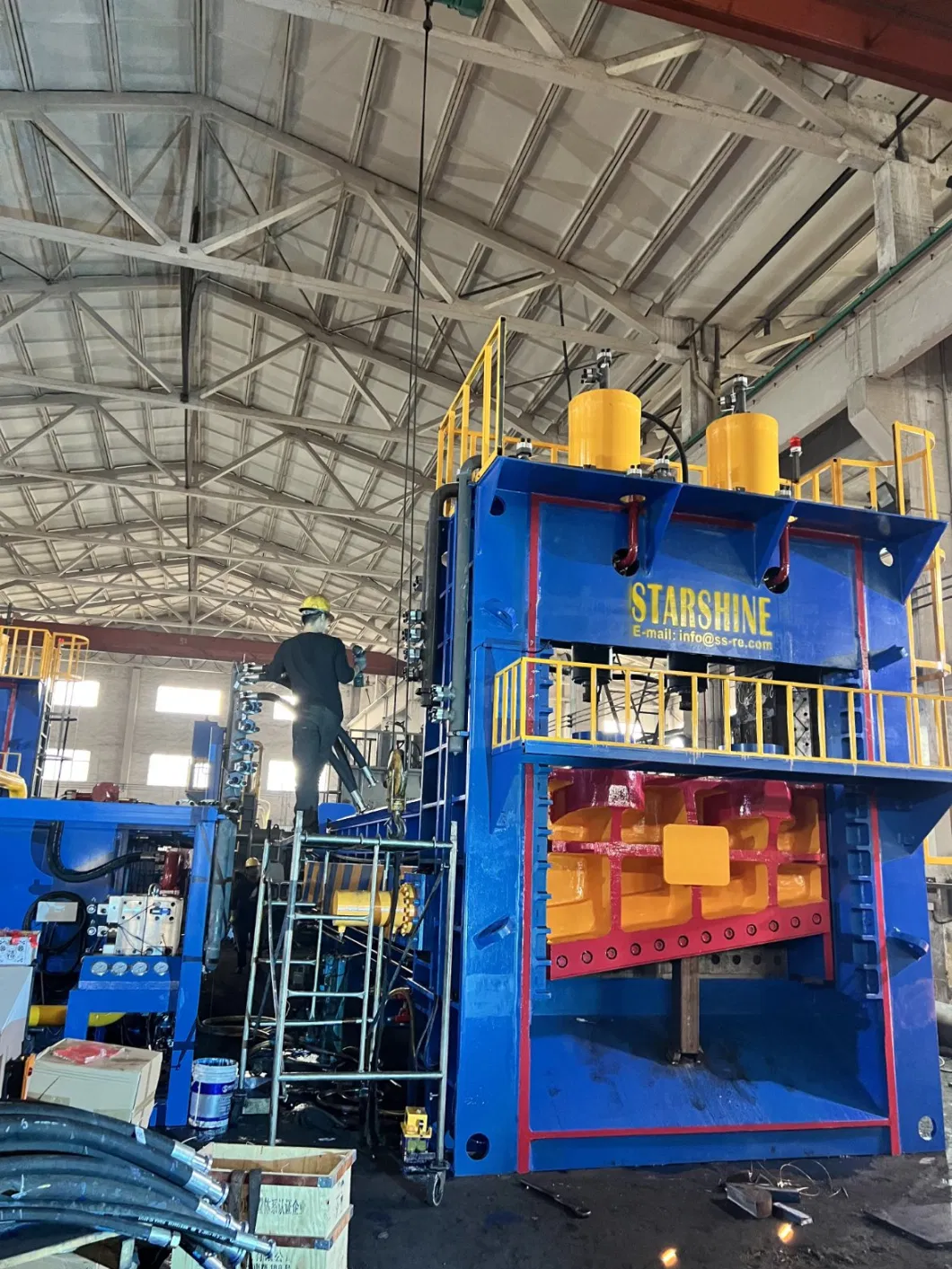 Heavy Duty Scrap Metal Iron Steel Aluminum Rebar Round Square Steel Plate Guillotine Gantry Shear Cutting Shearing Machine Hydraulic Scissor