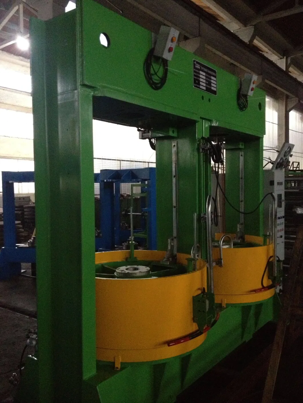 Automatic Bladder Hydraulic Tyre Curing Press