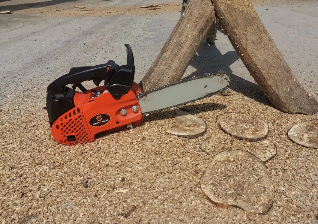 2 Stroke Chainsaw 25cc Displacement Wood Carving Tools Petrol Chain Saw Gasoline Oil Wood Cutting Machine in Stock