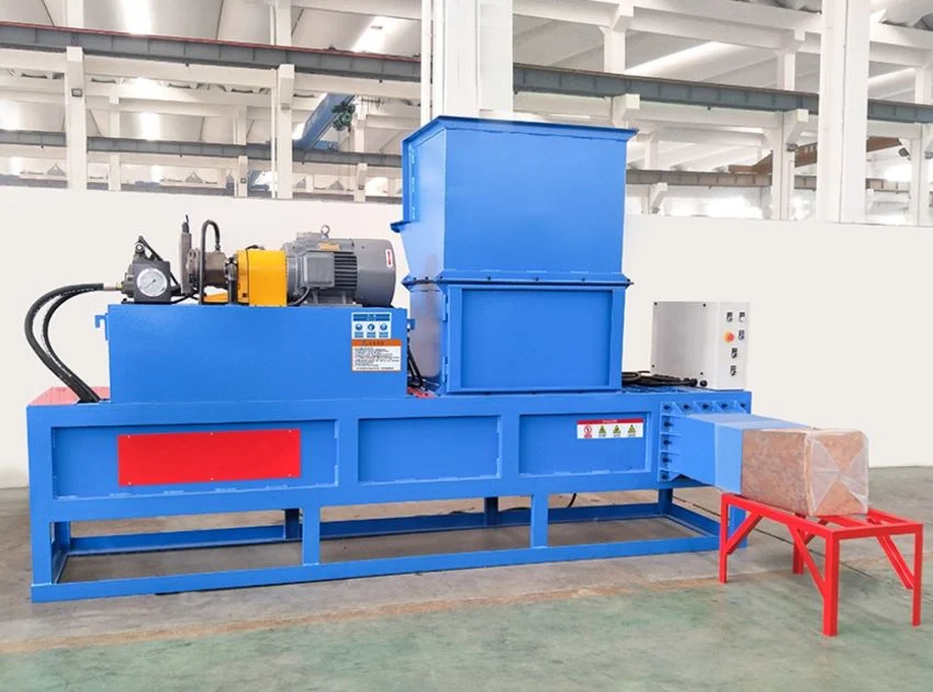 Sawdust Baler Machine Wood Shaving Hydraulic Press Bagging Machine for Sale