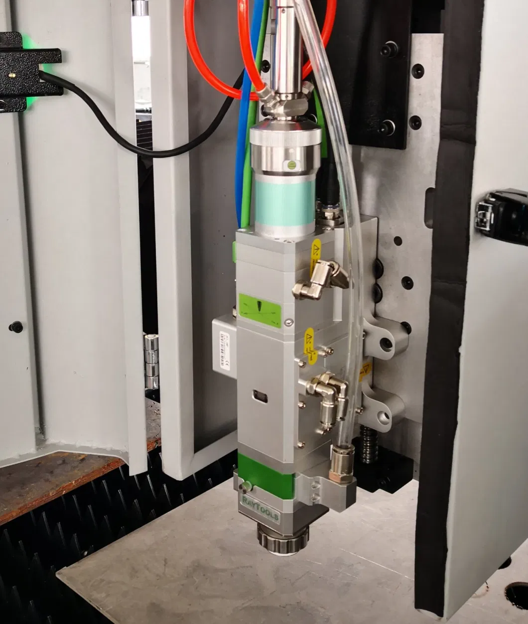 Fiber Laser Equipment Cutter for Cutting Carbon Fiber Metal Fiber Laser Cutting Machine Stainless Steel