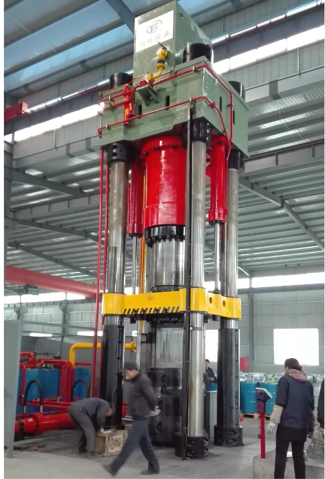 8000t Easy Operation Titanium Electrode Hydraulic Press with Best Price