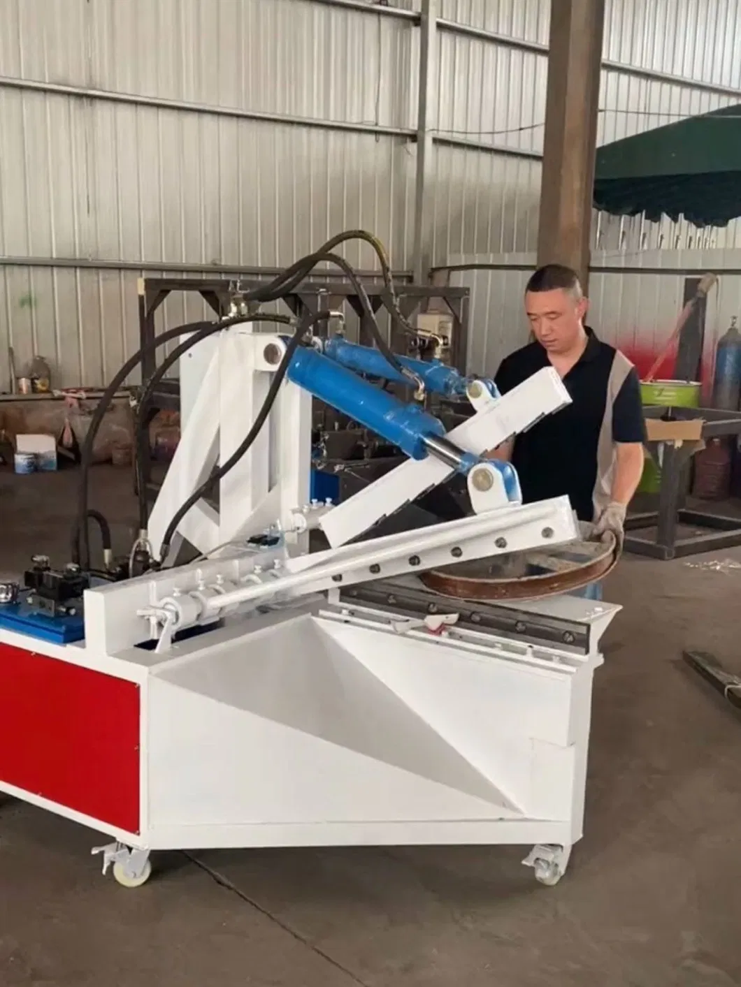 Metal Sheet Shearing Machine Alligator Shear Hydraulic Guillotine Shearing Machine