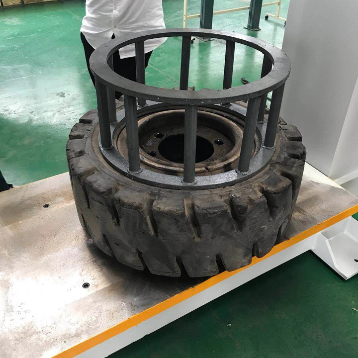 150 Ton 200 Ton Hydraulic Machine Solid Forklift Tire Press