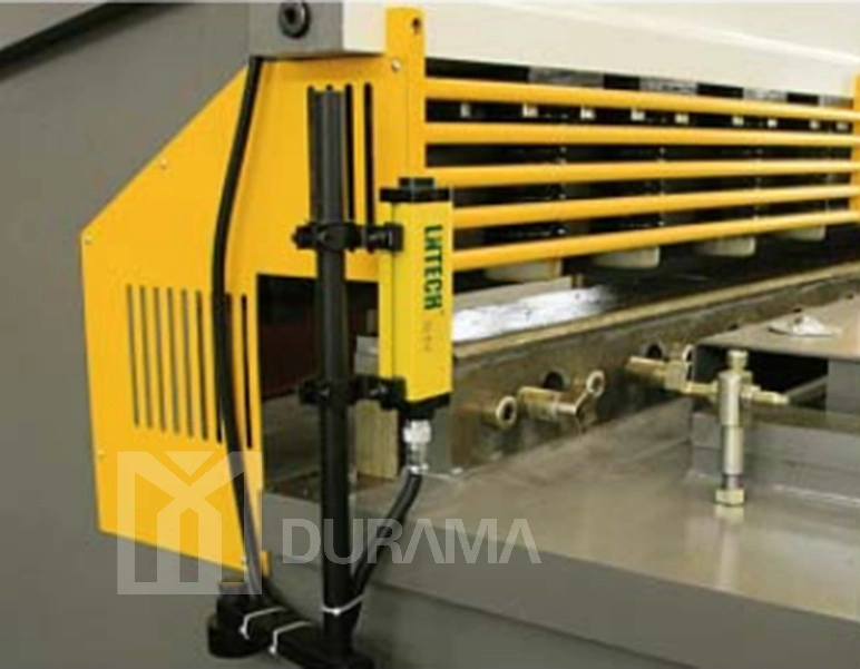 Sheet Metal Guillotine Shearing Machine