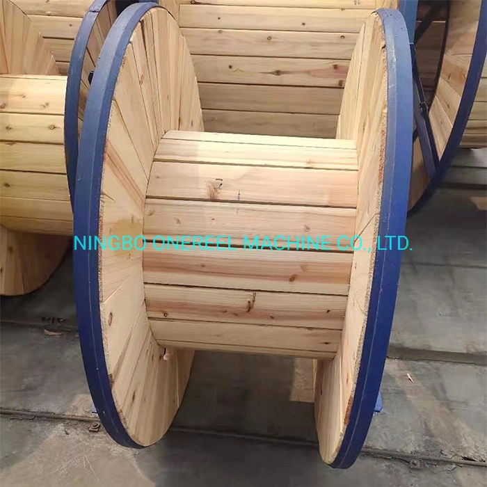 Large Dried Wooden Drum Wooden Cable Spools Cable Reel