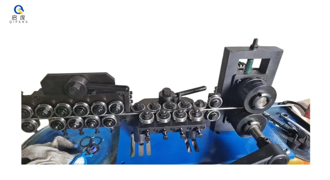 Od30 18 Rollers Wire Straightening Machine One Group Traction Without Electrical Equipment