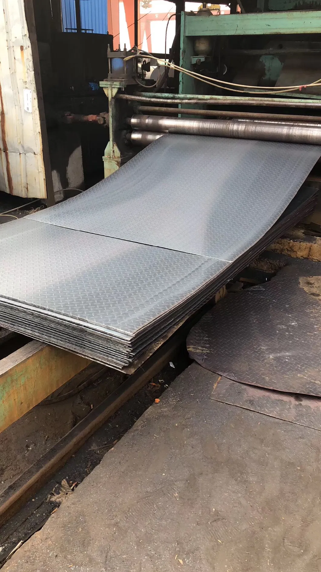 From Shandong Factory 2.75mm-100mm Thickness Hot Rolled Steel Checker Coil Tt/LC Payment for Ship Plate