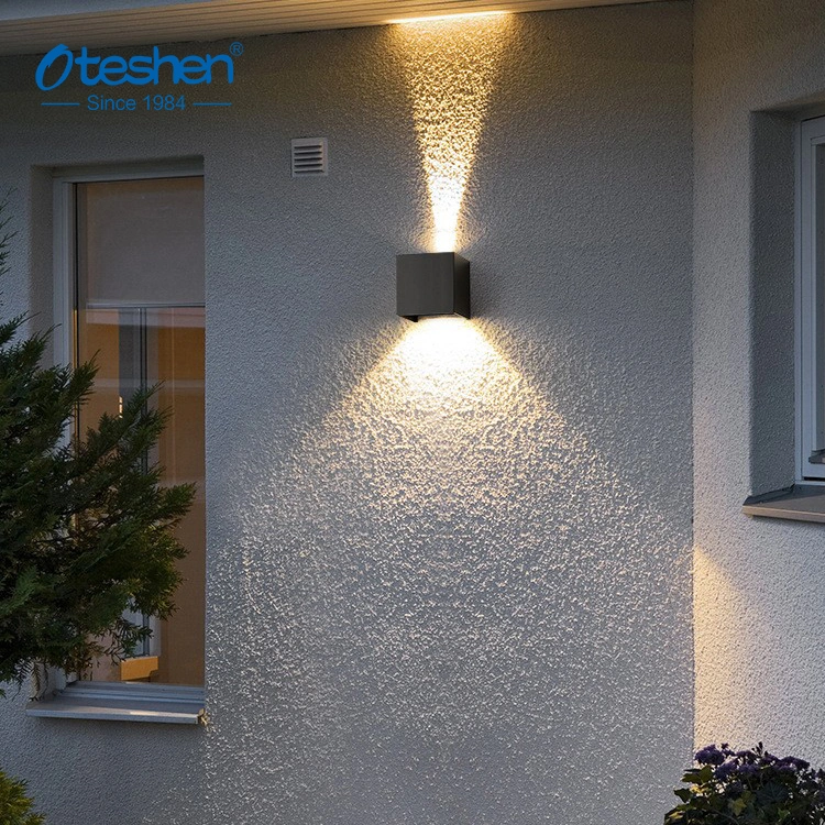 Good Quality Outdoor Industrial Wall Lighting IP65 LED Wall Lamp for Home