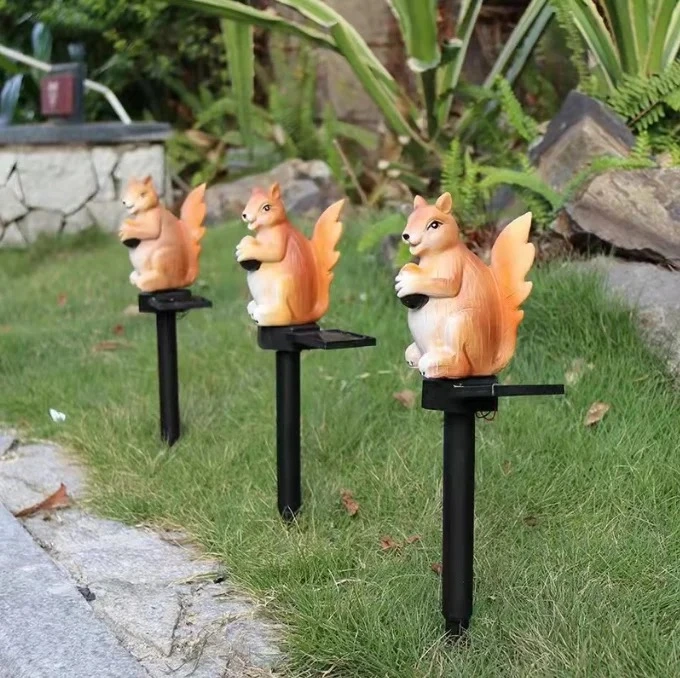 Garden Solar Lights Outdoor Decorative Resin Squirrel Solar LED Lights with Stake for Garden Lawn Pathway Yard Decorate