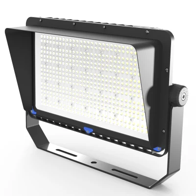 Stadio di diffusione ad alta potenza ad alta potenza con palo ad angolo regolabile da 600 W. Luce LED per l&prime;illuminazione esterna da campo e da campo