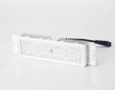 Illuminazione stradale a LED intelligente regolabile IP66 impermeabile da 80 W per esterni