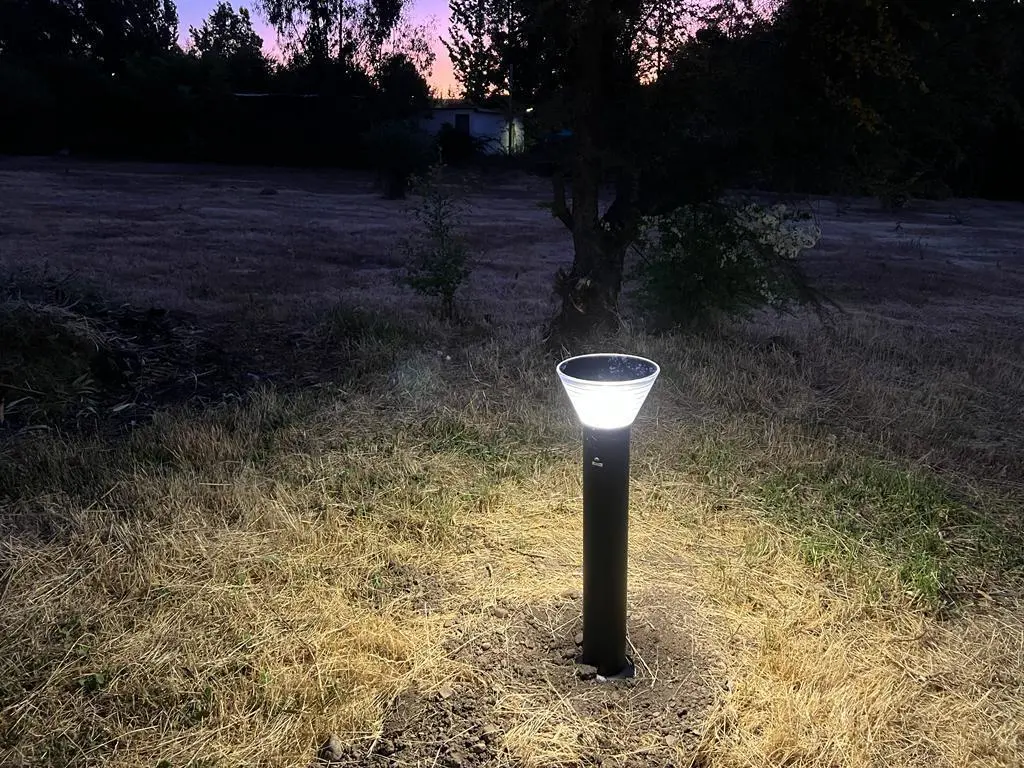 Post Decorative Bollard Lawn Outdoor Landscape Garden LED Solar Lamp