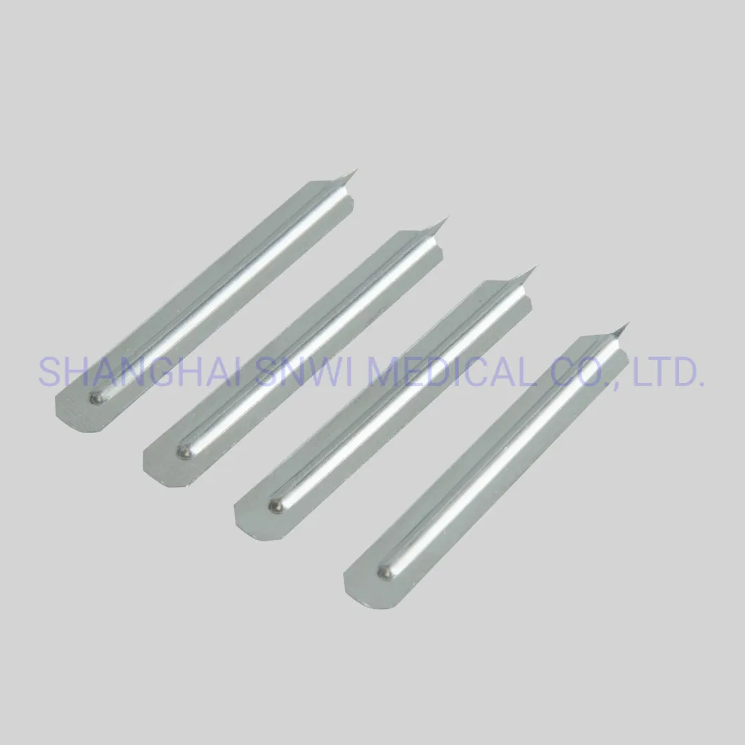 Medical Surgical Standard Disposable Scalpel with Stainless and Carbon Steel Blade