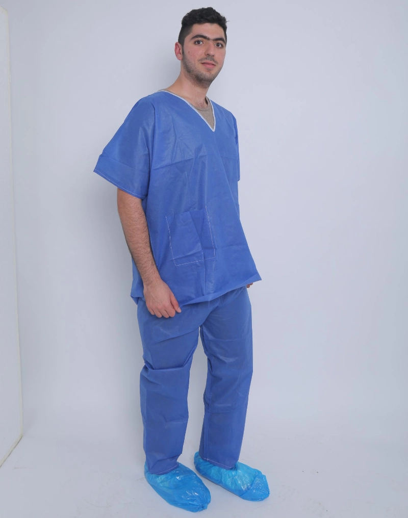 Short Sleeve Disposable PP/SMS Non-Woven Medical Scrub Suit with Pocket