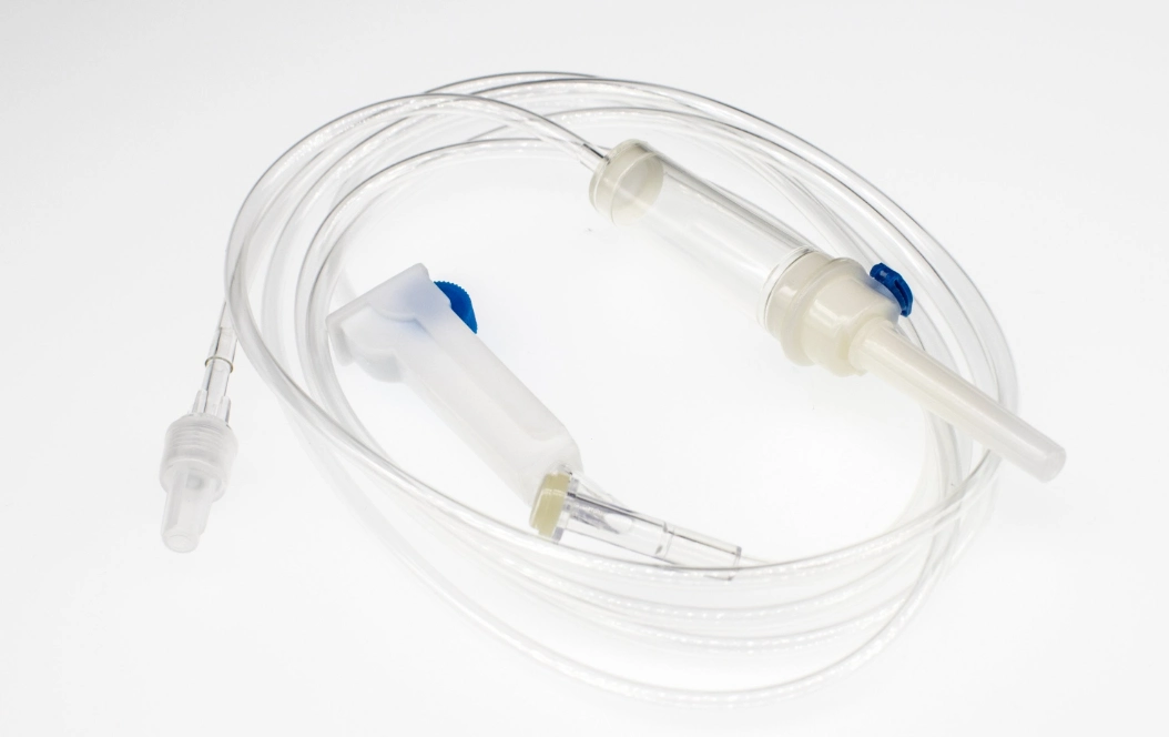 Inexpensive Medical Burette Disposable IV Infusion Set and Components with Filters