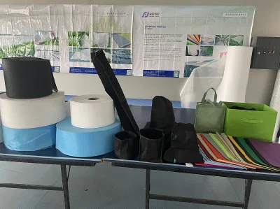 Tessuto non tessuto traspirante PP Spunbond non tessuto tessuto tessuto tessuto grezzo Per la creazione di materiale maschera facciale