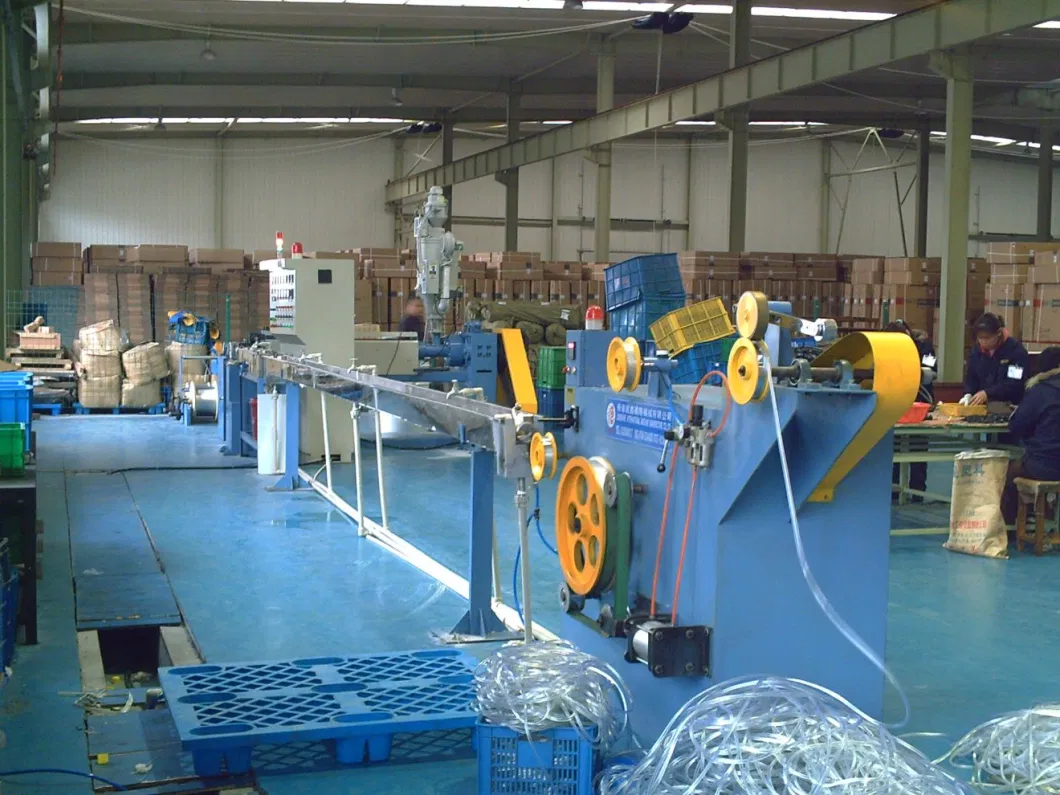 Double Color Extrusion Equipment with Gold Core Wire Wrapped with Rubber