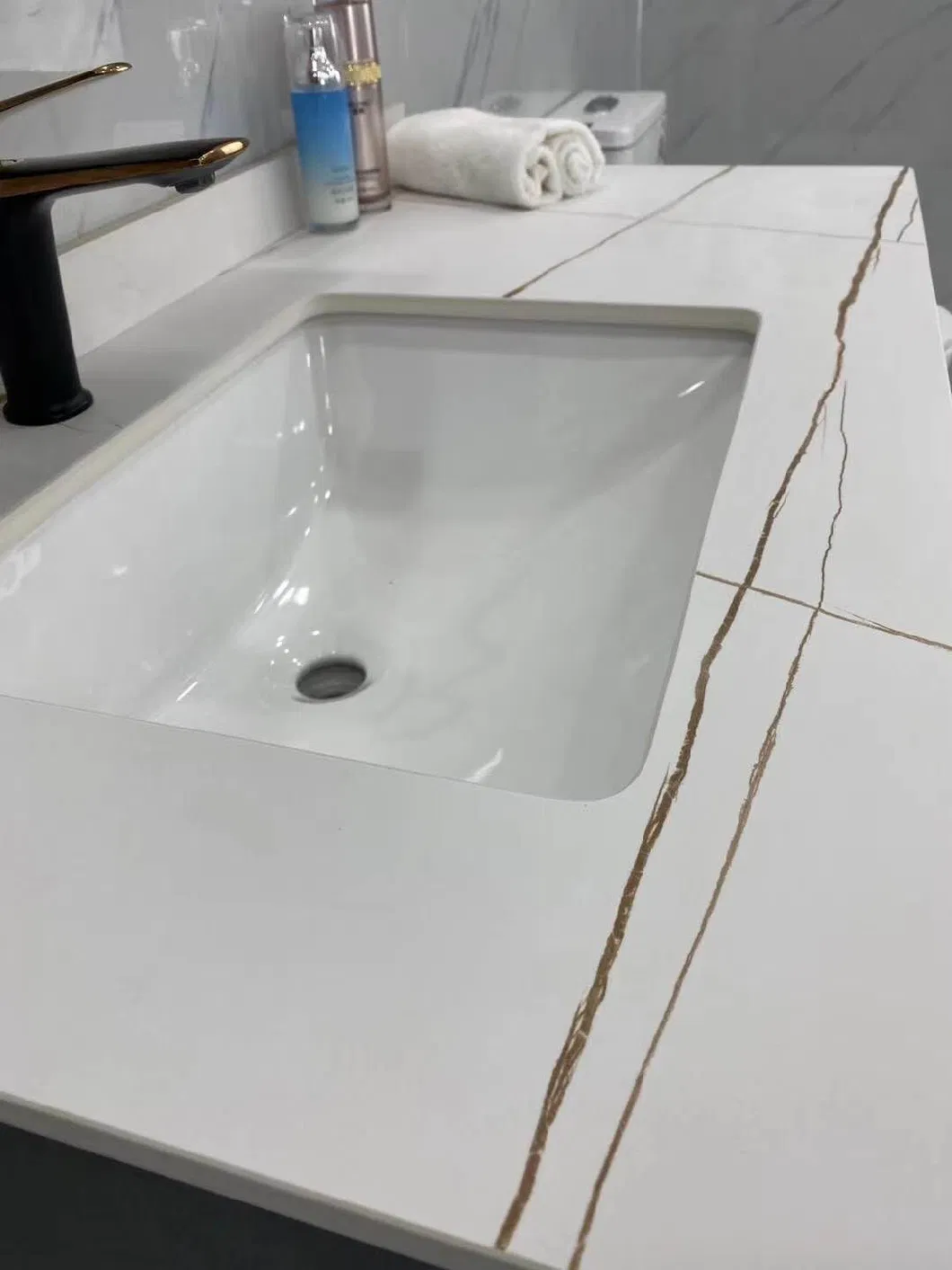 2021 Modern Free Standing Plywood Melamine Hotel Home Bathroom Cabinet