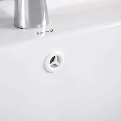 Moderno e grigio pavimento in stile contrattato, con armadietto da bagno con specchio