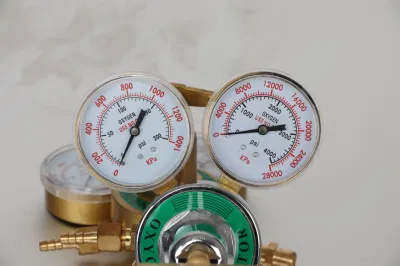 American Type Cga540 Oxygen Gas Pressure Regulator Medium Duty with Zinc Cover