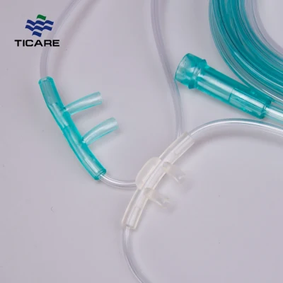 Hospital Nose Oxygen Cannula Tube Nose Prong Tubing Cannula in Nose
