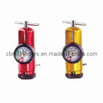 Pin Index Oxygen Regulator with Two Check Valves
