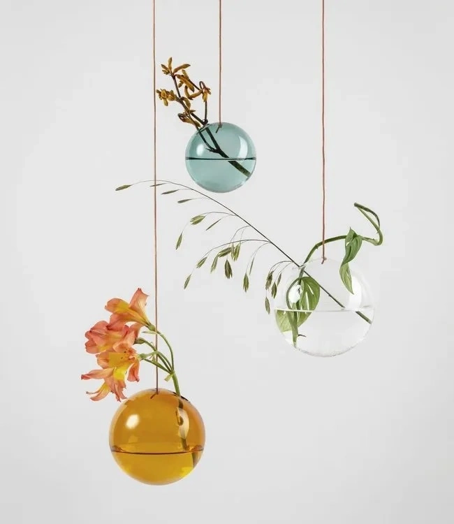 Hand Blown Colored Borosilicate Bubble Hanging Glass Flower Globe Bud Terrarium Vase