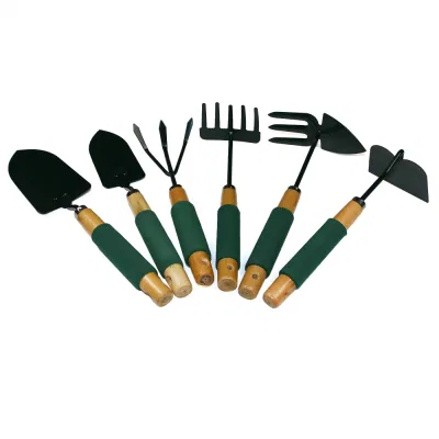 Herramientas de jardinería Mini de seis piezas con asas de madera