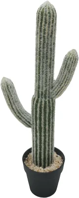 Gran cactus saguaro artificial de aspecto natural con maceta de plástico para decoración de hogar y oficina en interiores.