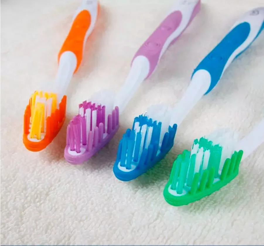 High Quality Thick Handle Adult Dense Bristles Home Use Toothbrush Soft Nylon Filaments Three Color Handle