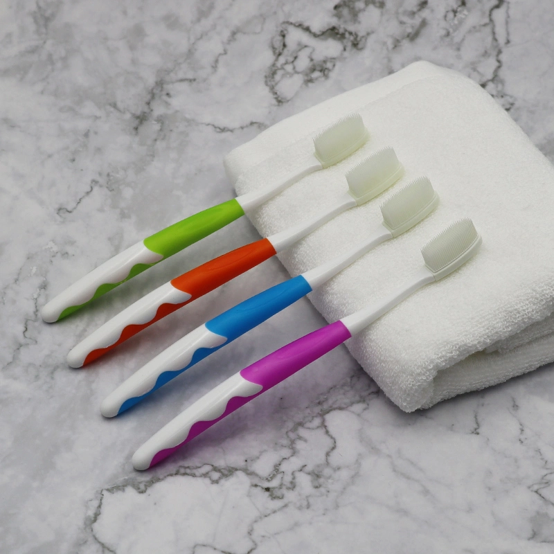 Wholesale Nano Bristles Tooth Cleaning/Rubber Handle Portable Adult Toothbrush