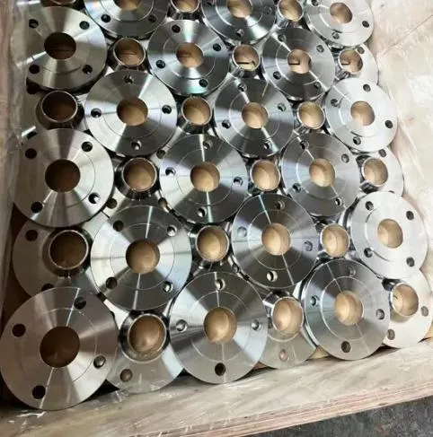 China Factory ASME/ANSI/DIN/GOST/BS En RF/FF/Rtj 150#-2500# Carbon Steel /Stainless Steel /Alloy Steel Forged Wn/So/Threaded/Plate/Socket/Blind Flange