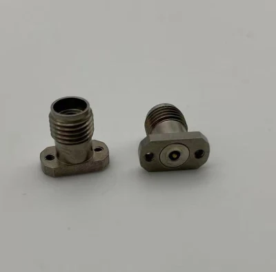 Conector hembra de 2 orificios para microondas de soldadura de montaje en PCB de montaje por reborde 40GHz 2,92mm 2,92-KFD