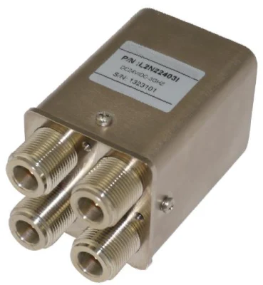 Interruptor coaxial RF SPDT de alta potencia DC-12,4GHz de autoretención con N conectores
