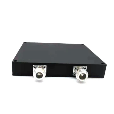 Aislamiento alto 20 dB 150-1000 MHz 50 vatios N hembra Divisor de potencia IP de 65 2 vías