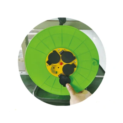 Salida 4 Portable Electric Power Universal cable de extensión de plástico Reel
