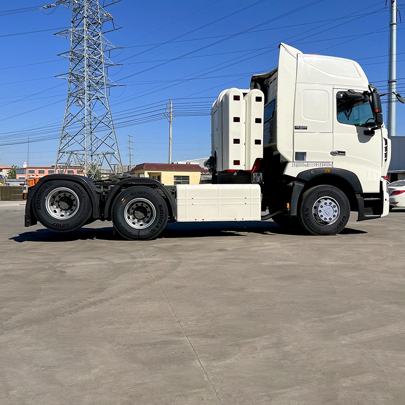 Available 2018 Used 430HP Original Sinotruk HOWO T7 6X4 CNG Tractor Tow Truck for Russian Federation