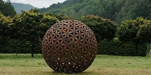 Garden Art Rusty Decor Metal Sculpture Metal Sphere