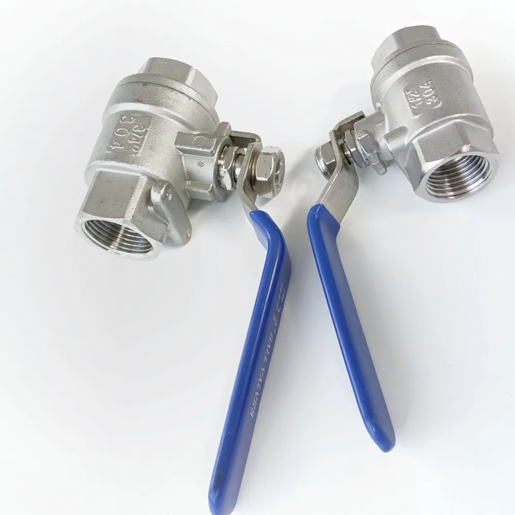 SS304 Stainless Steel Handle with Locking Internal Thread BSPT NPT 2PC Ball Valve