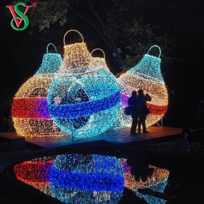 Comercial al aire libre Decoración de Navidad iluminado de bola gigante de las luces de Motif Arco ornamento