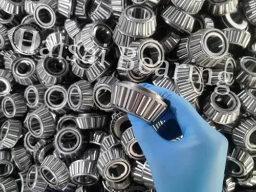 1688 Factory Outlet 32206/30207/32207/32008/32218 Tapered/Cylindrical Roller/Thrust Ball/Needle/Stainless Steel Bearing with High Quality and Long Life