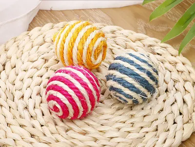Sfera Sisal a righe sfera Cat Toy Ball Cat Scratching Ball all&prime;ingrosso Giocattolo per animali domestici