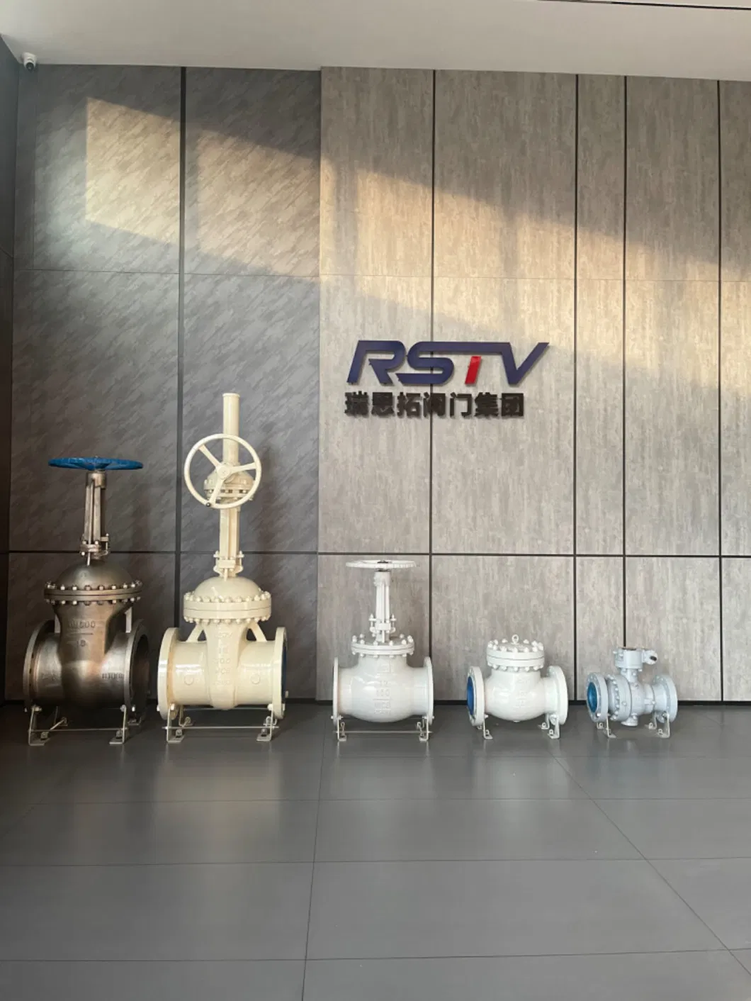 Rst Full Port 3PC Flanged Ball Valve Cast Stainless Steel Manual High Platform Flange 3PC Ball Valve